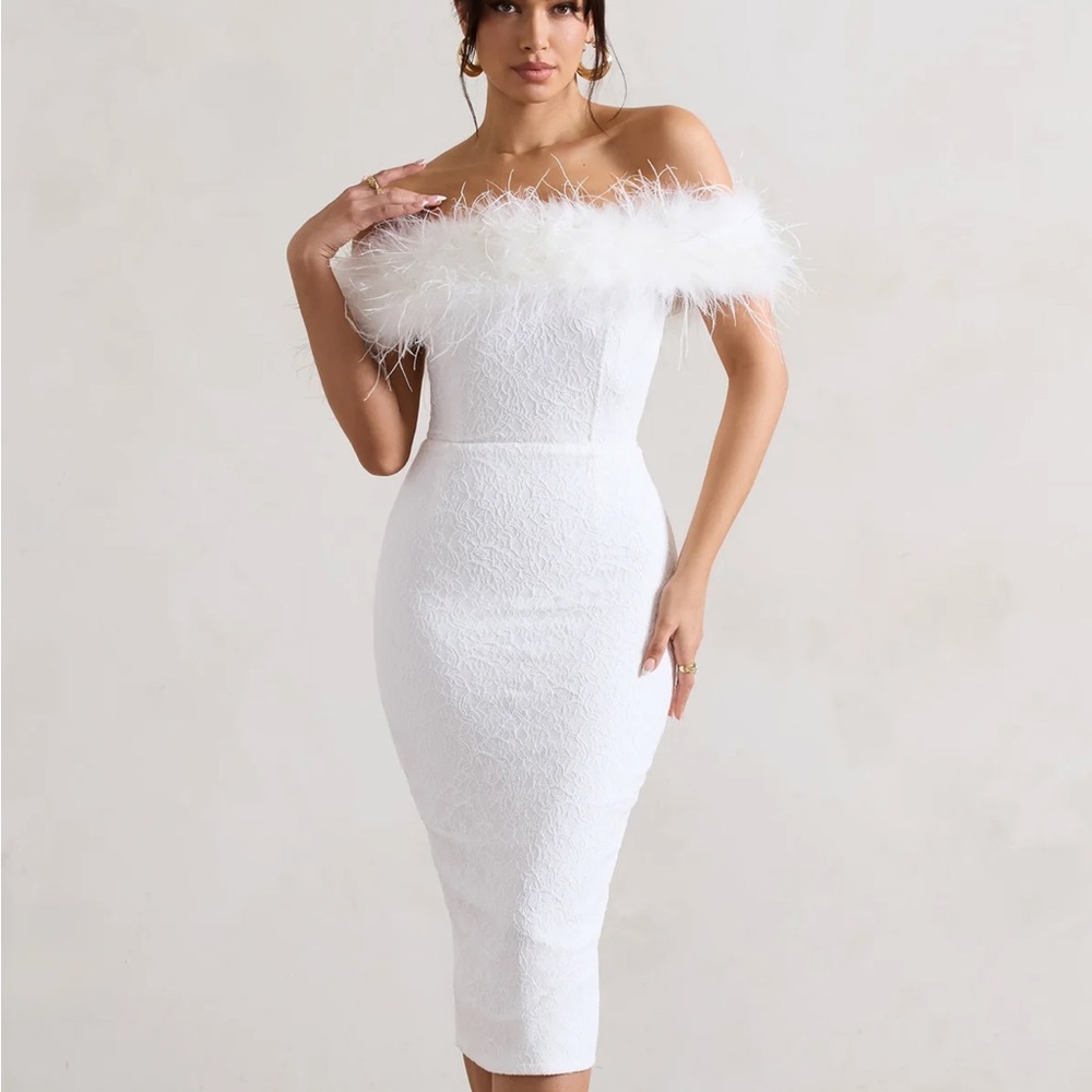 Club L London White Ribbed Off-Shoulder Bodycon Dress